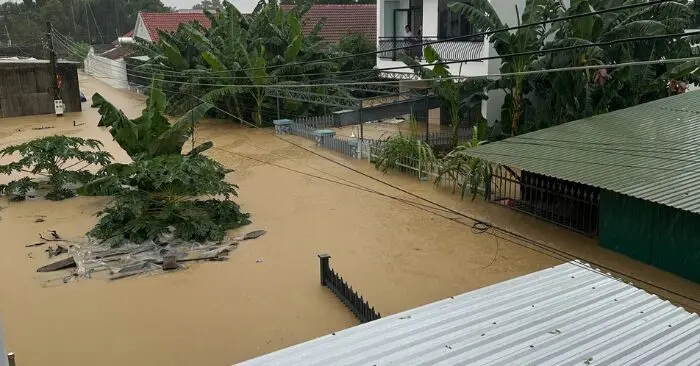 thoát chết nhờ thanh niên dũng cảm