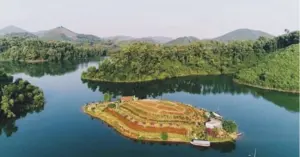 Hồ Núi Cốc