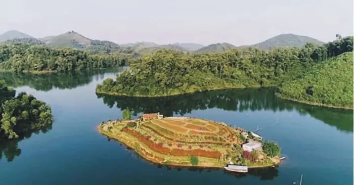Hồ Núi Cốc