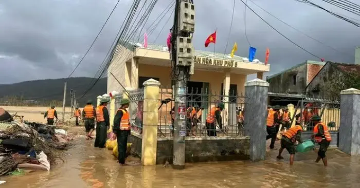 hỗ trợ miền Trung