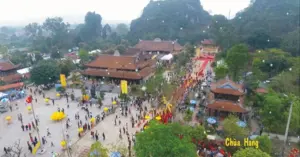 Chùa Hang