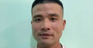 Đoàn Hát Vang
