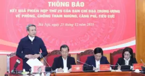 khởi tố 10 bị can