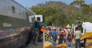 Tai nạn tàu hỏa ở Mexico