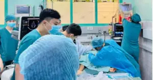 cuộc điện thoại khẩn cấp cứu sống bé trai
