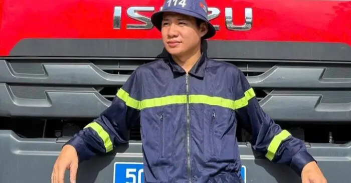 cứu nữ sinh