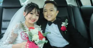 cặp đôi tí hon