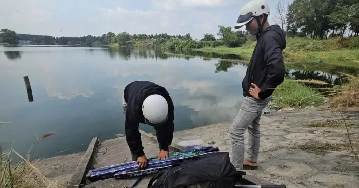 Cần thủ câu trúng thi thể