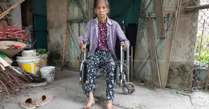 Người phụ nữ khuyết tật sống cô độc