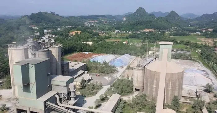 Nhà máy Xi măng Quang Sơn