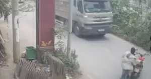 Người vi phạm giao thông đẩy đại úy CSGT.