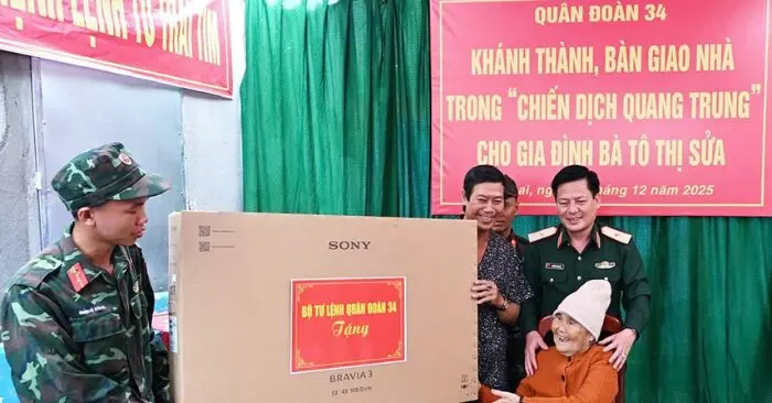 Chiến dịch thần tốc hồi sinh mái ấm vùng tâm lũ.