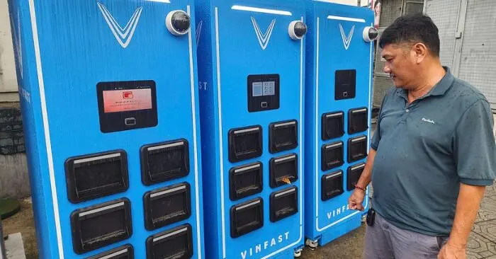  Xe máy điện đổi pin
