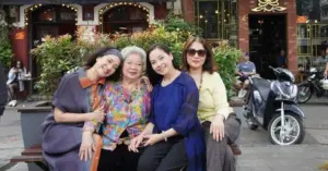 NSƯT Lê Mai kể chuyện