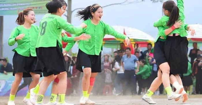 hoa khôi bóng đá vùng cao