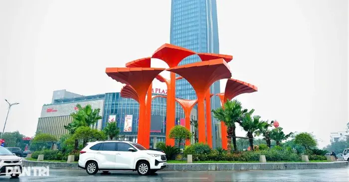 Tháp Hoa Đăng 12 tỷ đồng