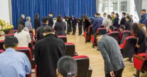 Học sinh lớp 1 tử vong tại hồ bơi