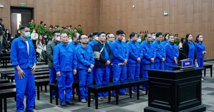 môi giới chạy án