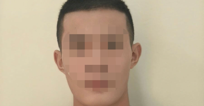 dùng điếu cày đánh người