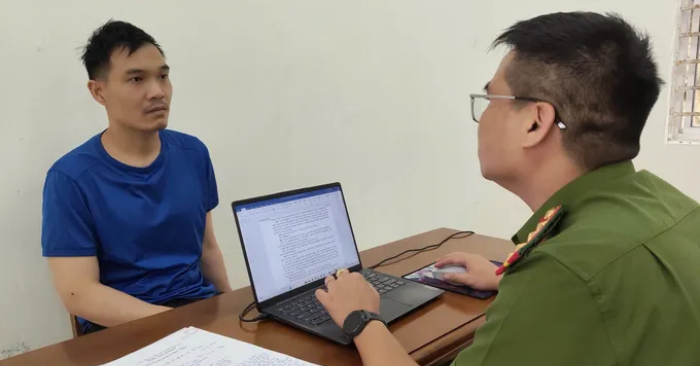 cướp giật tiệm vàng