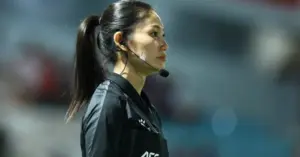 trọng tài người Lào
