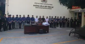 cưỡng đoạt tài sản