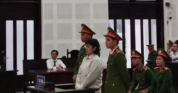 tổng giám đốc tham ô