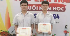 cặp song sinh giải nhất học sinh giỏi quốc gia