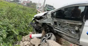 va chạm liên hoàn giữa 4 ô tô ở Hà Nội