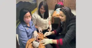 đỡ đẻ trên tàu SE4