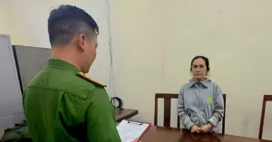 Khởi tố "nữ quái"