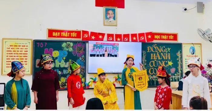 đi họp phụ huynh xem Táo quân