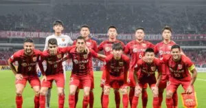 Án phạt gây chấn động bóng đá Trung Qu