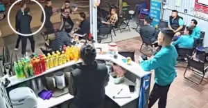 Nam thanh niên bị đâm tại bến xe Giáp Bát