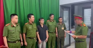 đập phá xe công nghệ
