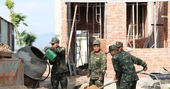 Người dân vùng lũ khát khao Tết ấm