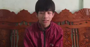 khen thưởng nam sinh cứu phi công