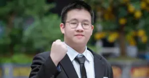 Nam sinh lớp 10