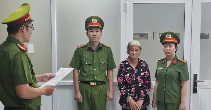 đổ thải trái phép