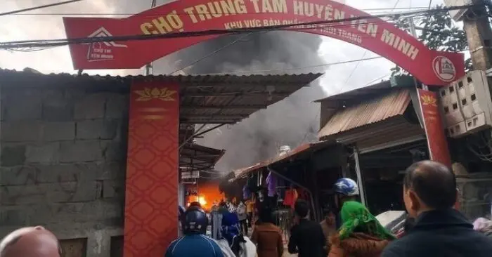 cháy chợ Yên Minh