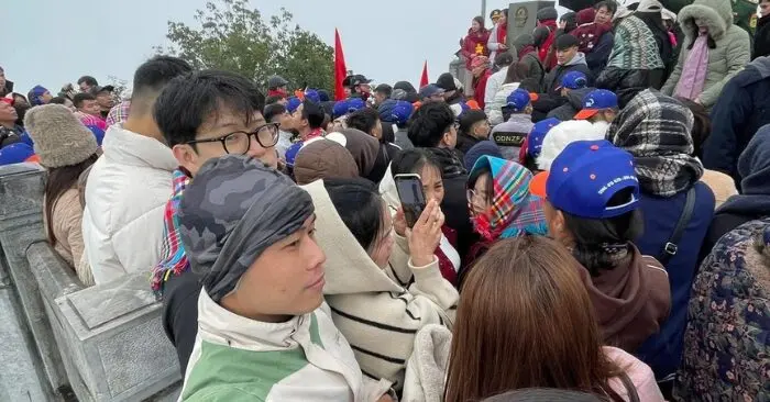 Hà Giang quá tải du lịch