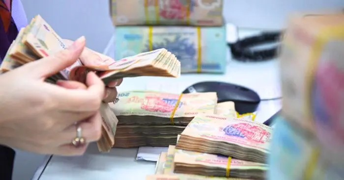 Thu nhập nhân viên ngân hàng
