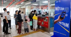 miễn phí xe buýt, tàu điện