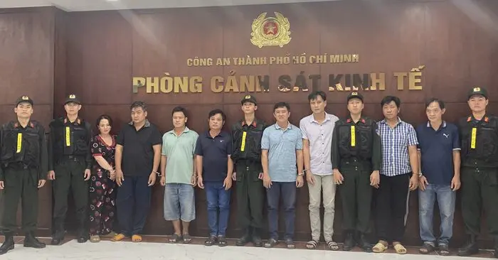 xăng giả