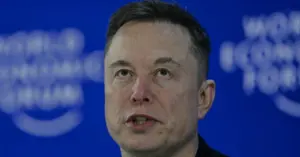 Elon Musk và câu chuyện tiền bạc không đổi được niềm vui