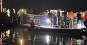 lật tàu hồ Thác Bà