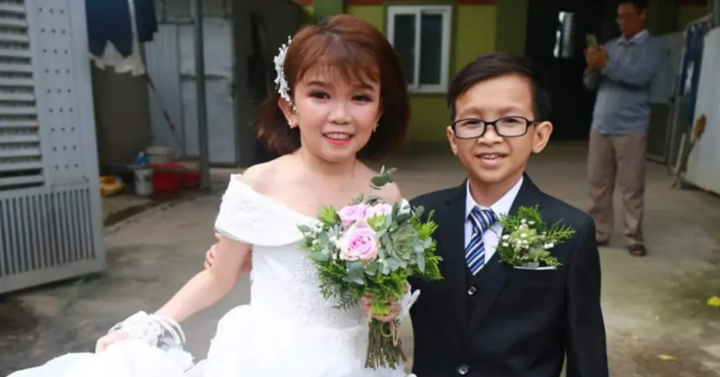 thầy giáo cao 1m25