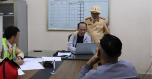 vi phạm nồng độ cồn quay lại trộm xe