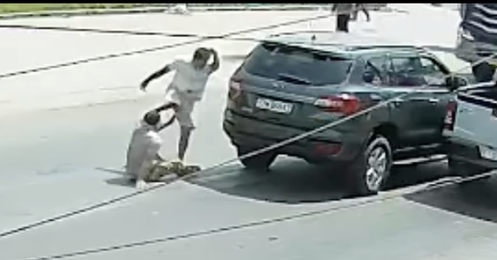 Tài xế xe bán tải