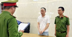 Đào tạo ma cấp chứng chỉ y khoa giả.